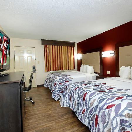 Red Roof Inn Columbus, Ms Екстериор снимка